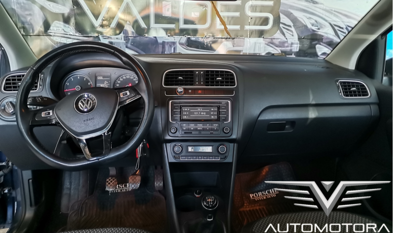 VOLKSWAGEN POLO 2016 lleno